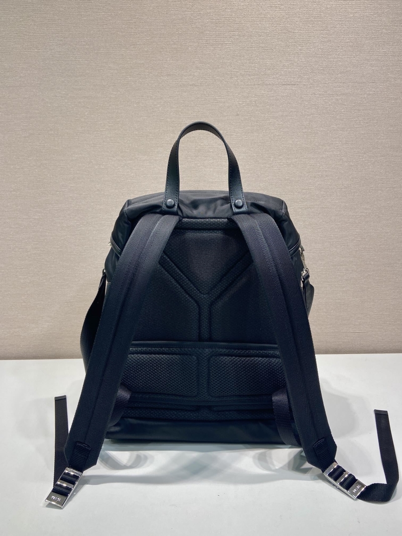 Pra*a backpacks
